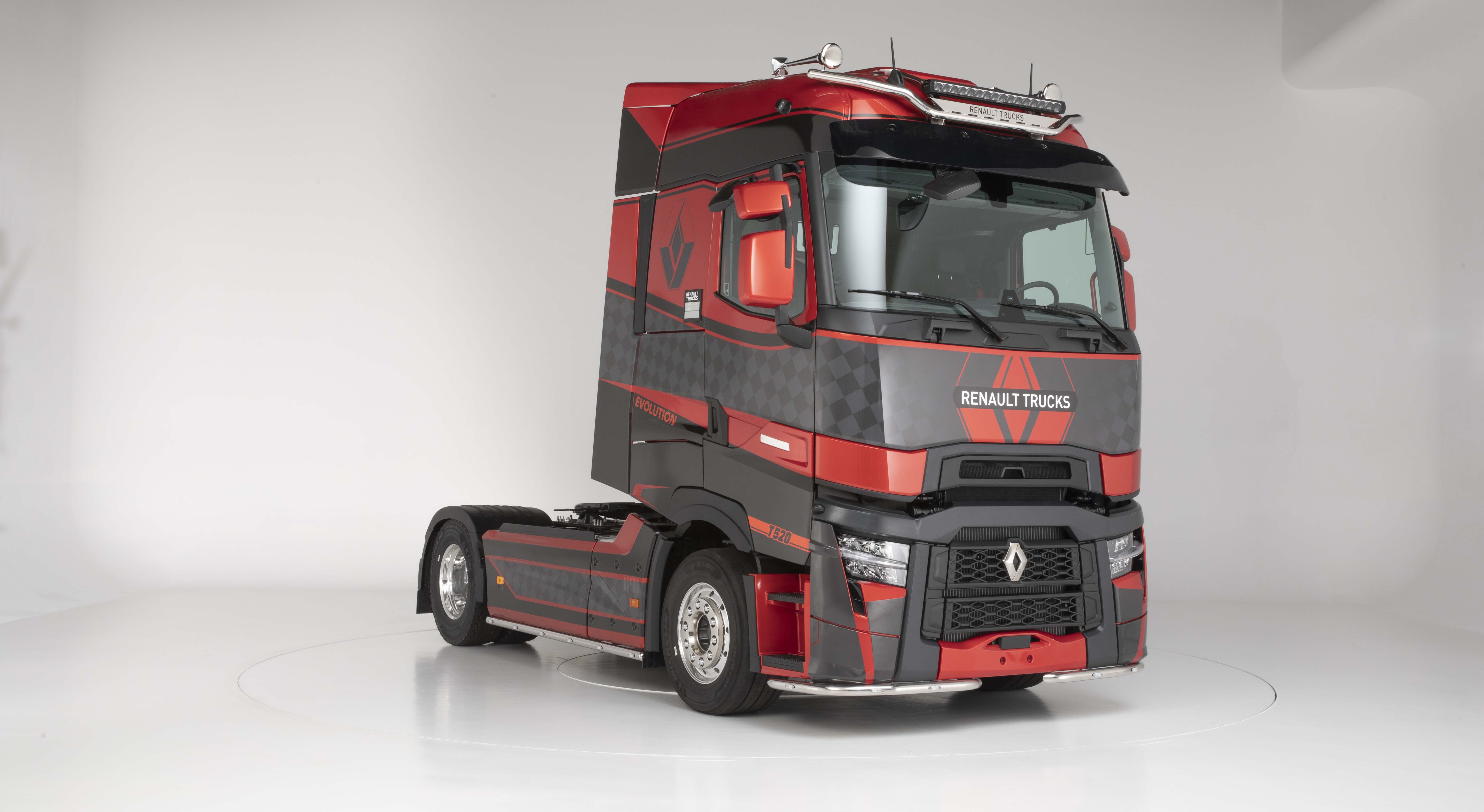 RENAULT TRUCKS T, C, K EVOLUTION: A TURKISH PLAYER WINS THE INTERNATIONAL  DESIGN COMPETITION IN EURO TRUCKS SIMULATOR 2!