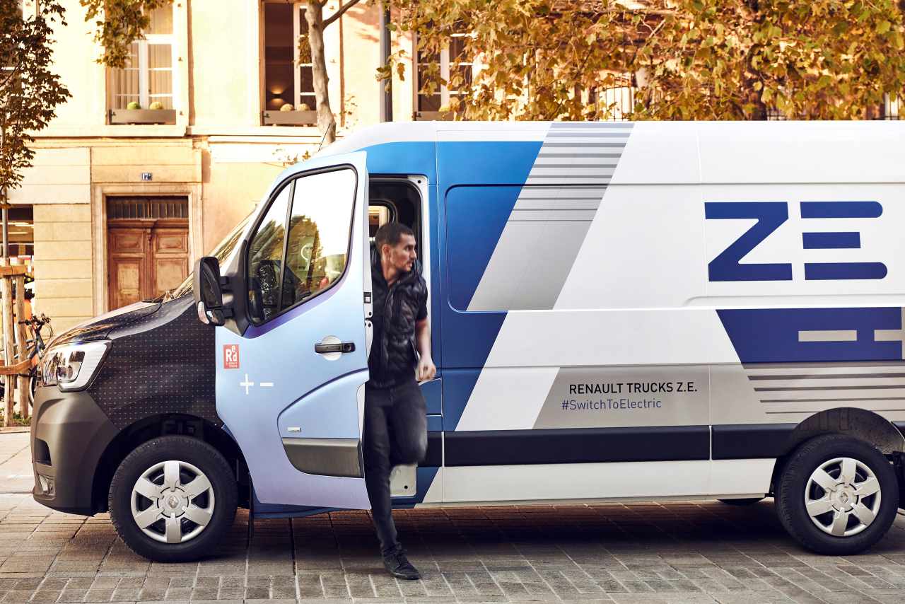 Renault Master E-Tech Gains Larger Battery For 68% More Range